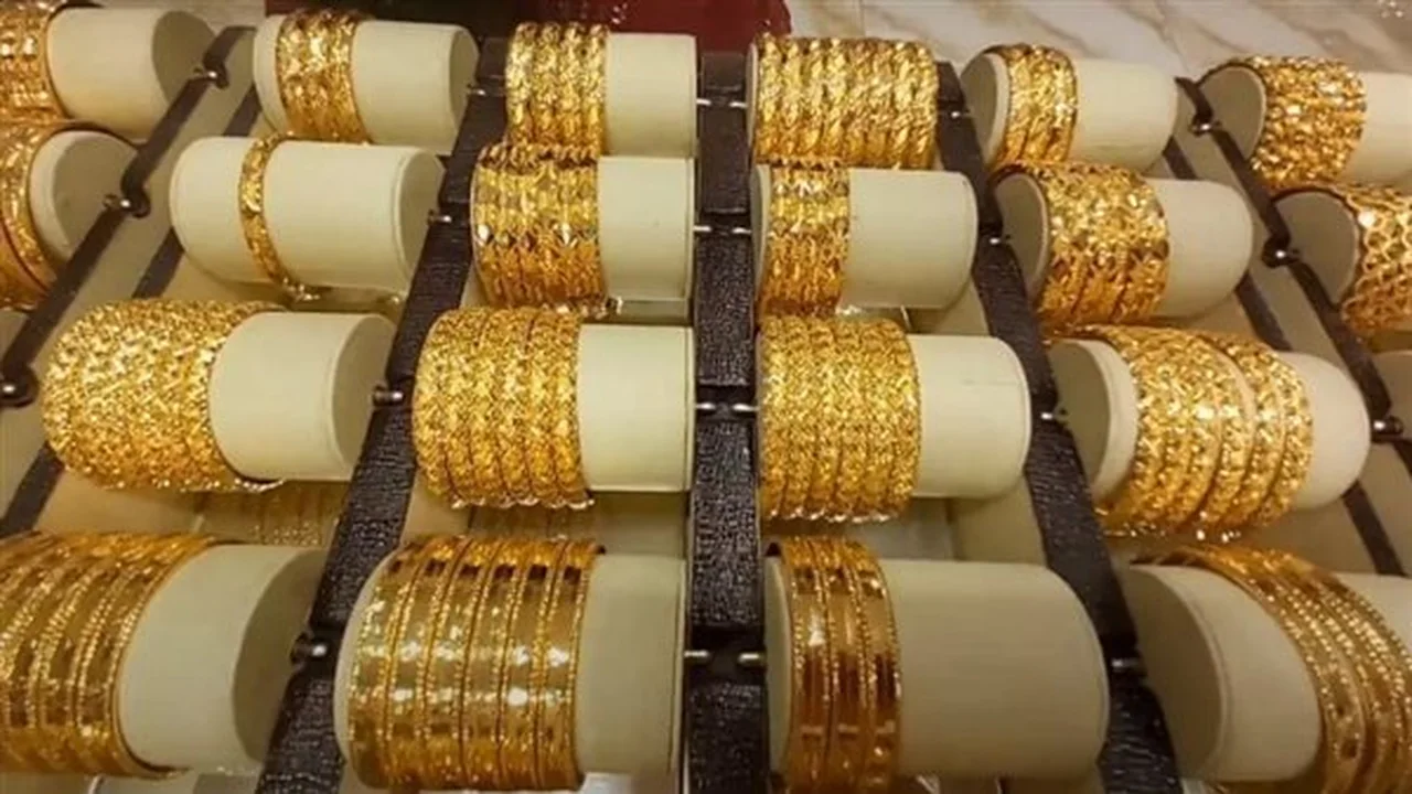 ارتباك الأسواق.. هل تتوقف محلات الصاغة عن تسعير الذهب خلال الساعات المقبلة؟